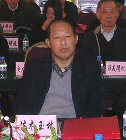 在“中国特色”的旗帜下发展行业协会 