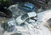 小鹏起火的原因找出来了，因底盘电池被碰伤，事实证明比亚迪是对的