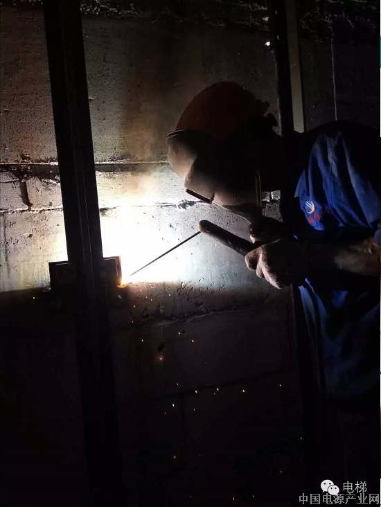 技术工人没有尊严，拿什么谈“工匠精神”？